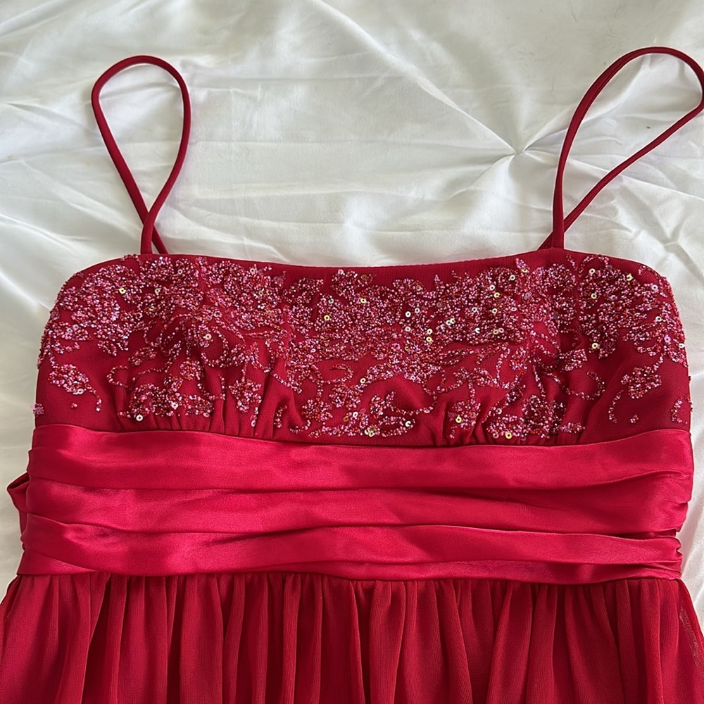 RED DRESS-SMALL - Picture 2 of 7